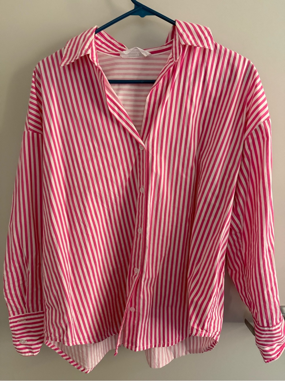 Double Zero Women’s Pink & White Striped Button-Up Shirt